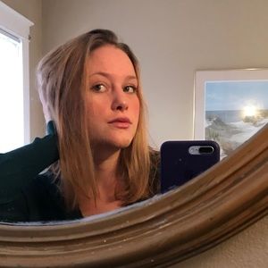 Meet your Posher, Ella